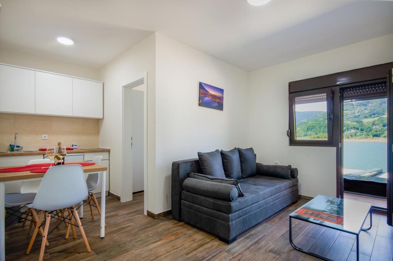 Montekarlo Na Drini Bed & Breakfast Mali Zvornik Dış mekan fotoğraf